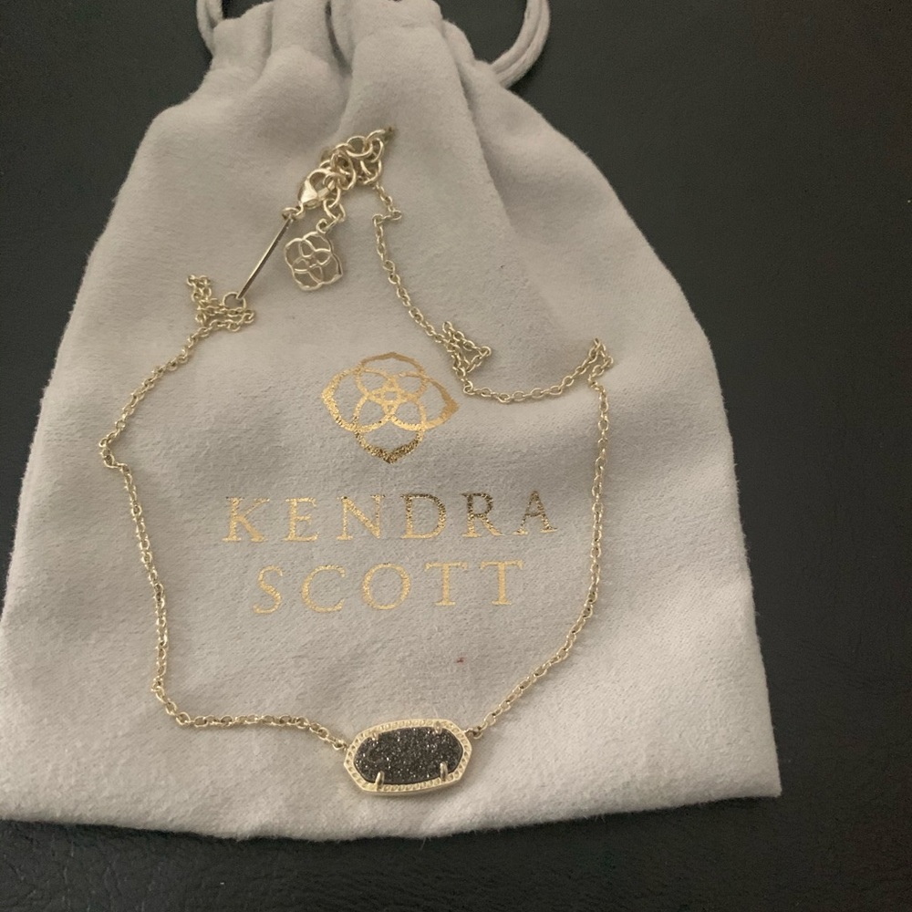 Elisa Gold Pendant Necklace